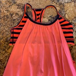 LuLuLemon Built in spartsbra athletic shirt